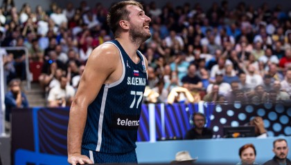 前斯洛文尼亚主帅：东契奇减重了12KG 但他们仍需要钱查尔和内博