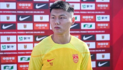 pg独家模拟器-方昊：要大胆展示自己 努力拼搏配得上国足球衣